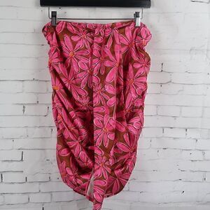 PRETTYLITTLETHING PETITE PINK FLORAL PRING DRAPE MINI SKIRT SIZE 8 NWT